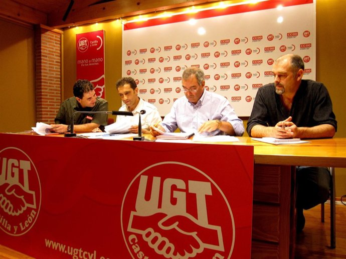Ramos, Andrés, Angulo y Rojo, durante la presentación de la propuesta.