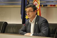 Centella (IU) dice que la salida de Griñán "es un problema del PSOE" que no cambia el acuerdo de Gobierno