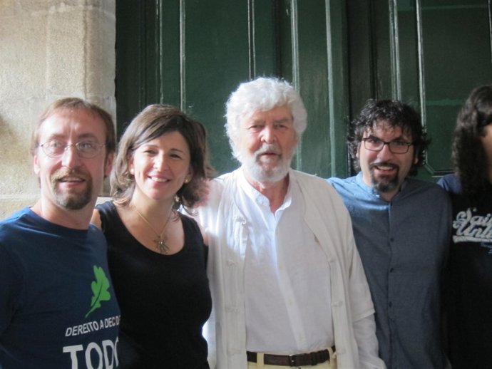 Yolanda Díaz y Xosé Manuel Beiras, en el medio