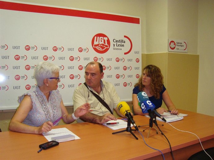 Mateo, entre Terrados (i) y Conejo (D)