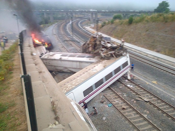 Un tren descarrila en Santiago