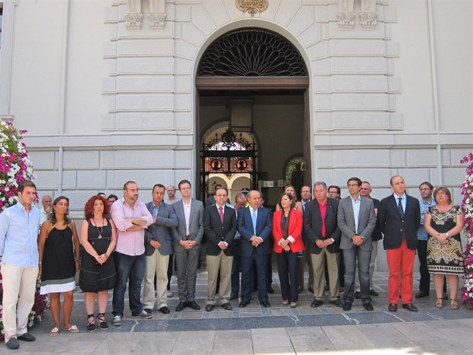 Concentración silenciosa por las víctimas en el accidente ferroviario de Galicia