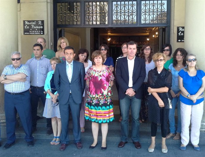 Minuto de silencio del PSM ante la tragedia en Galicia