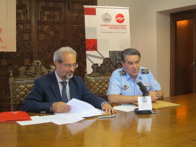 El rectos (I) y Francisco Javier García