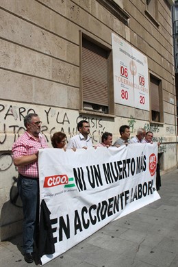 Concentración por la muerte en accidente laboral de un trabajador