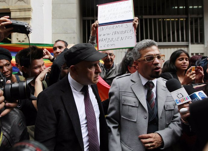 Hernando Rivera y Gonzalo Ruiz. Primera unión civil homosexual en Colombia