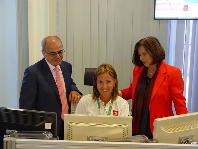 Visita de María José Sánchez al Centro del 112