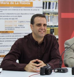 El fotógrafo e investigador en la Universidad de Zaragoza César García Hernández
