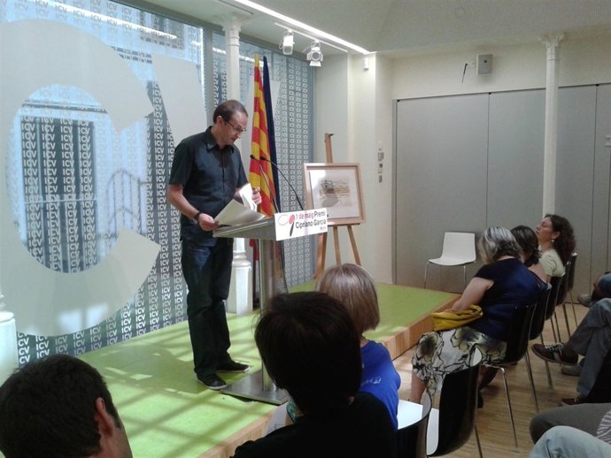 El colíder de ICV, Joan Herrera, en la presentación de los premios Cipriano