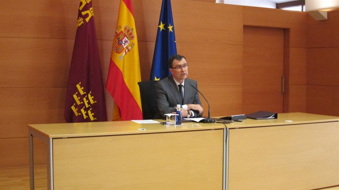 Ballesta en rueda de prensa