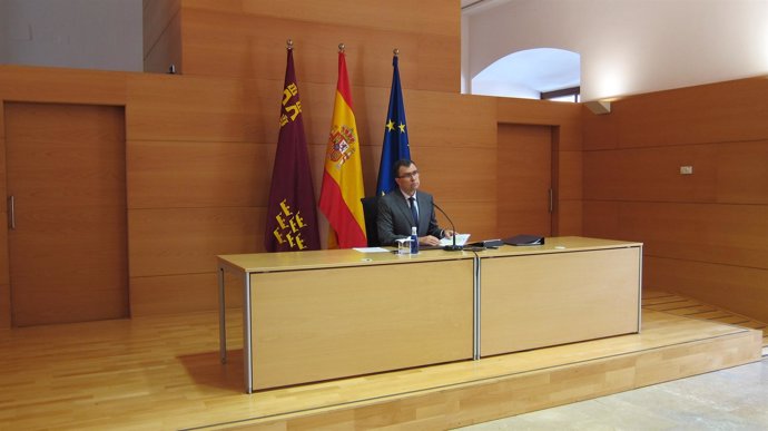 José Ballesta en rueda de prensa