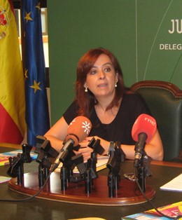 Manuela Gómez en la rueda de prensa