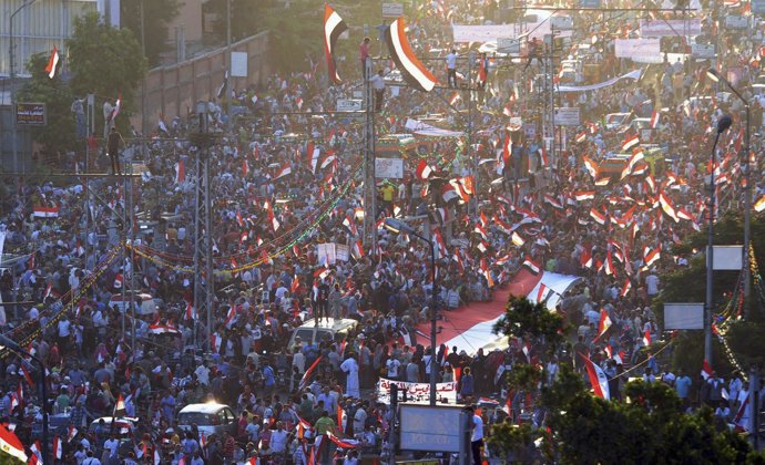 Marchas a favor y en contra del depuesto presidente Mursi
