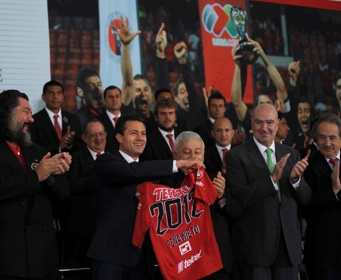 Peña Nieto recibe a los Xolos