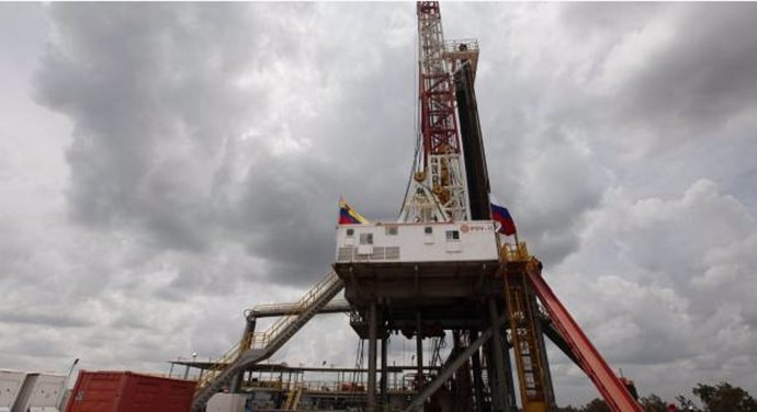 Plataforma petróleo en Venezuela