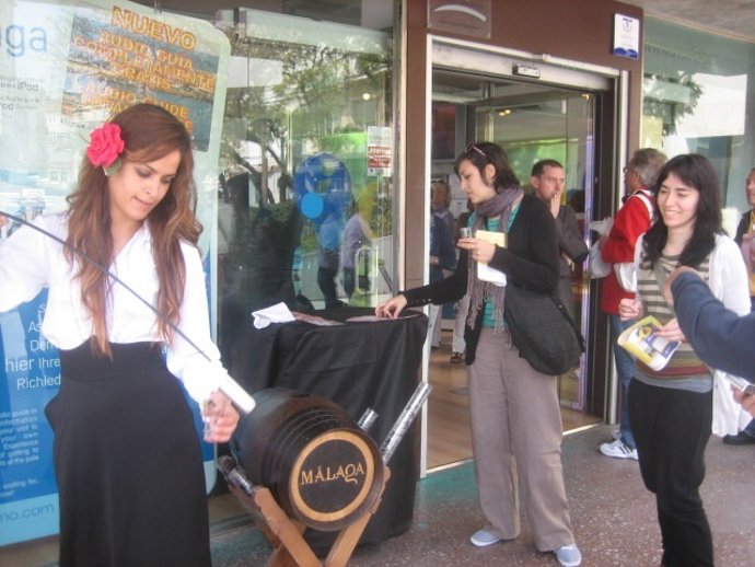 Degustación De Vinos Malagueños Para Turistas En La Capital