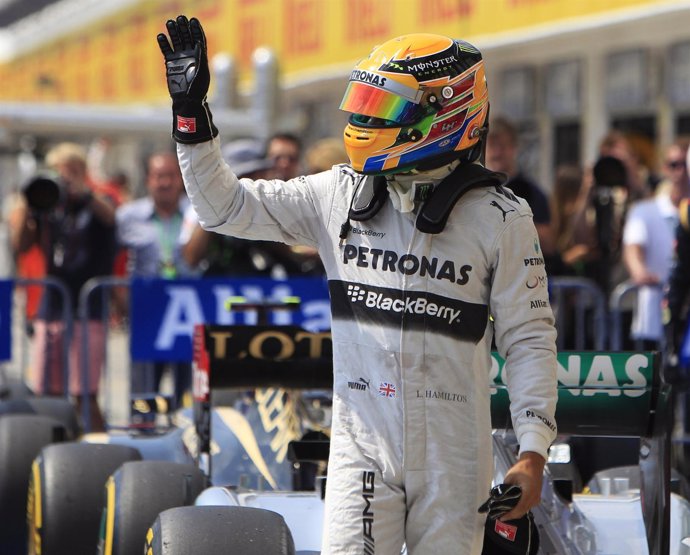 El piloto inglés Lewis Hamilton