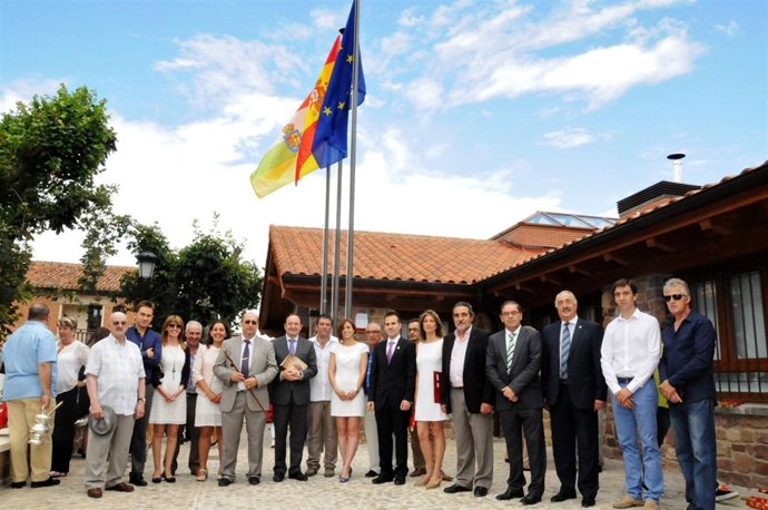 Inauguración del nuevo edificio de usos múltiples de Laguna