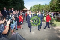 Las instituciones de Cantabria rinden homenaje a las victimas de la tragedia de Galicia