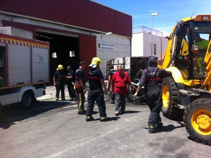 Incendio nave municipal Alhaurín de la Torre 