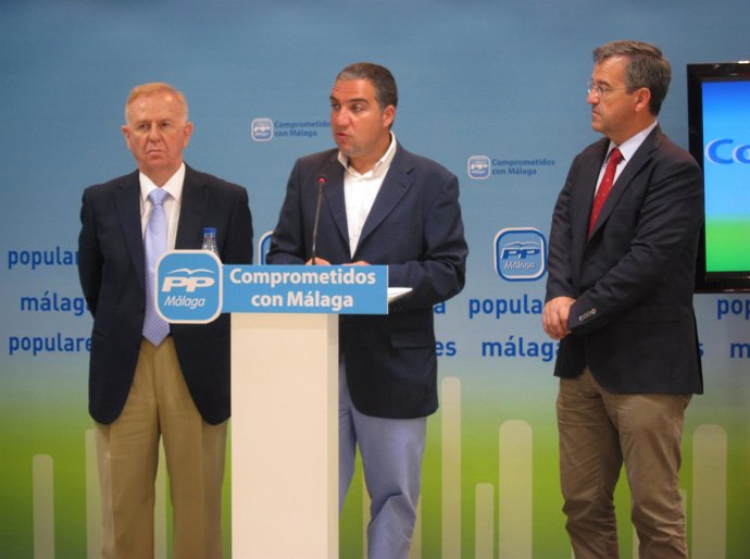 Pedro Fernández Montes, Elías Bendodo y José María García Urbano, del PP