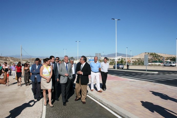 Valcárcel inaugura el desdoblamiento de la carretera A-5 