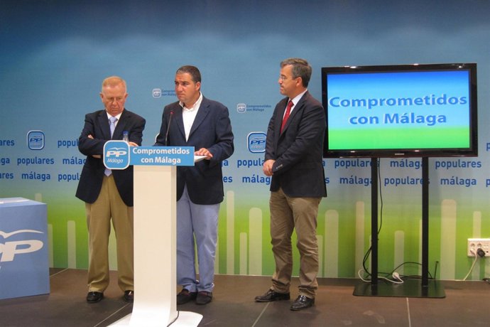 Pedro Fernández Montes, Elías Bendodo y José María García Urbano, del PP