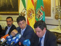 Valderas avisa de que Andalucía "no puede estar por detrás de otra comunidad autónoma" en materia de financiación