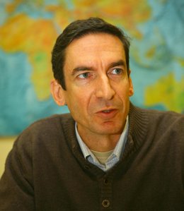 El presidente de Ucave, Rafael Serra