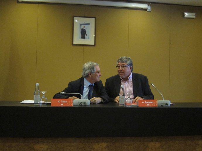 Xavier Trias junto Antoni Balmón, en el balance de la AMB