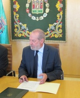 El presidente de la Diputación de Sevilla, Fernando Rodríguez Villalobos