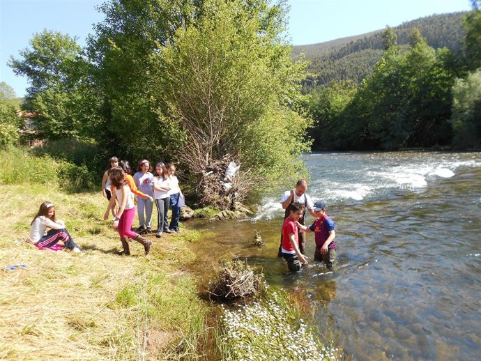 Muestreos de 'Explora tu río' en Vargas