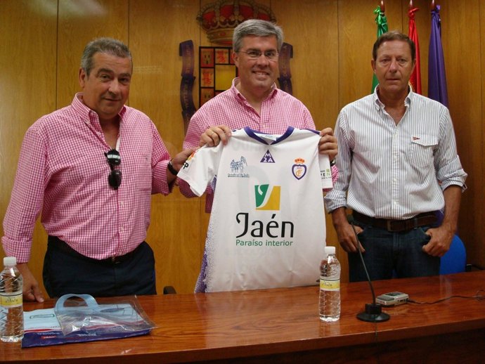 Presentación de la camiseta del Real Jaén