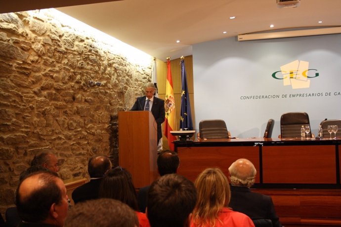 Fernández Alvariño es elegido nuevo presidente de la CEG