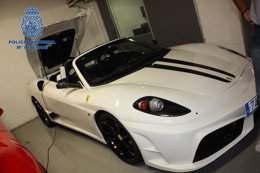 Uno de los coches modificados 