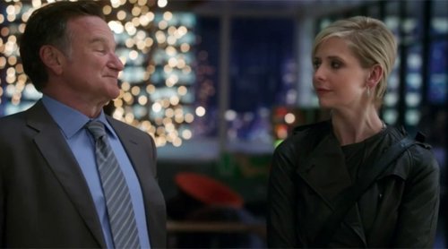 Robin Williams y Sarah Michelle Gellar en 'The Crazy Ones'