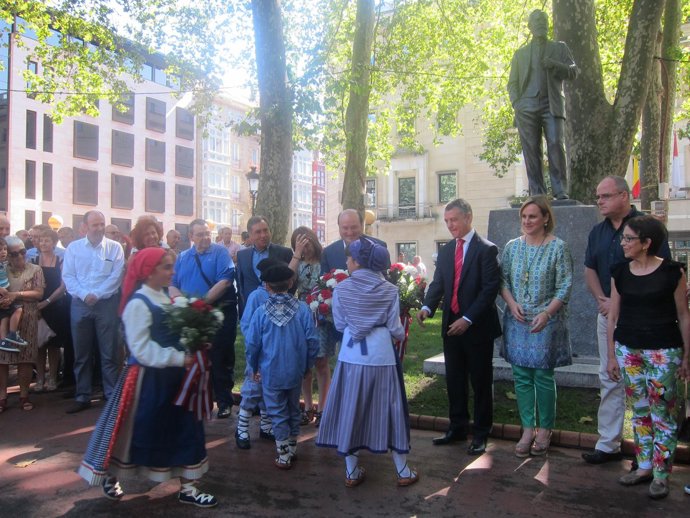 PNV ofrenda a Sabino Arana