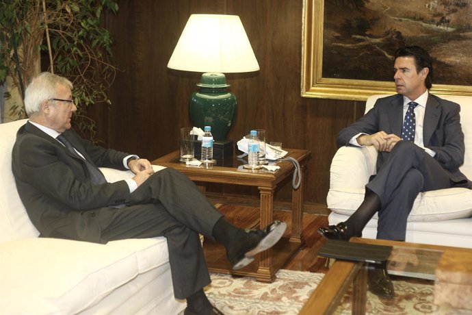 Valcárcel y Soria se reúnen en Madrid