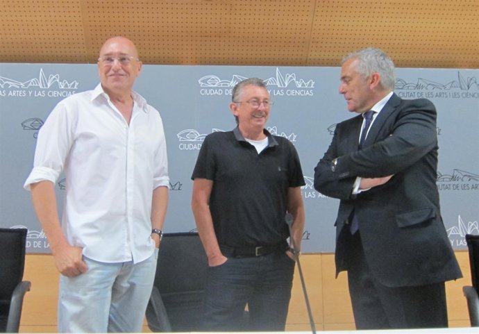 Josep Lozano, Álex Vidal y Rafael Sánchez en la rueda de prensa de VFW