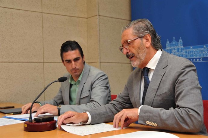 Palomares y Pineda en la rueda de prensa