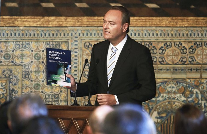 Fabra durante la presentación de la Estrategia de Política Industrial