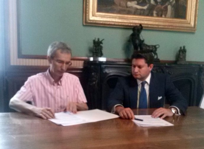 Utrera firma un acuerdo con la familia de la Marquesa de Santaella