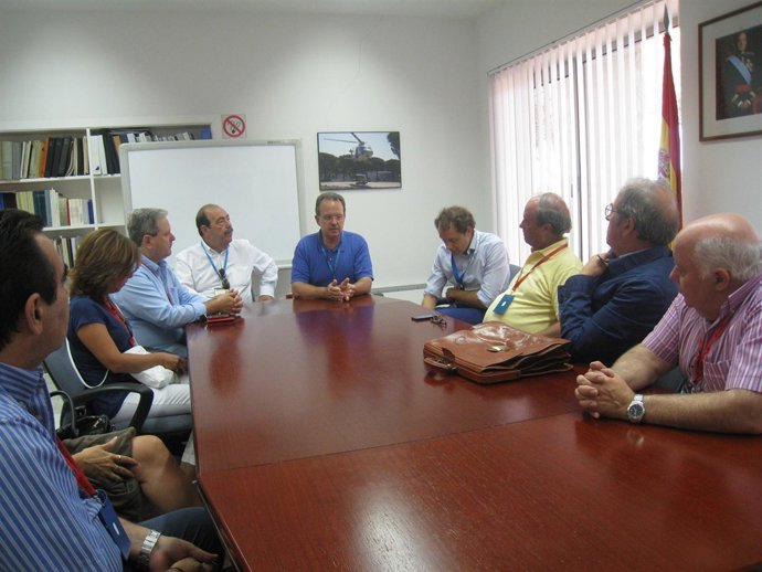 Reunión de agentes sociales en el INTA en Huelva.
