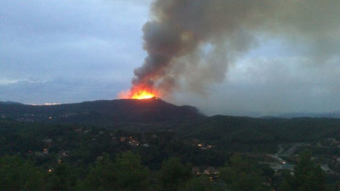 Incendio en Vallirana (Barcelona)