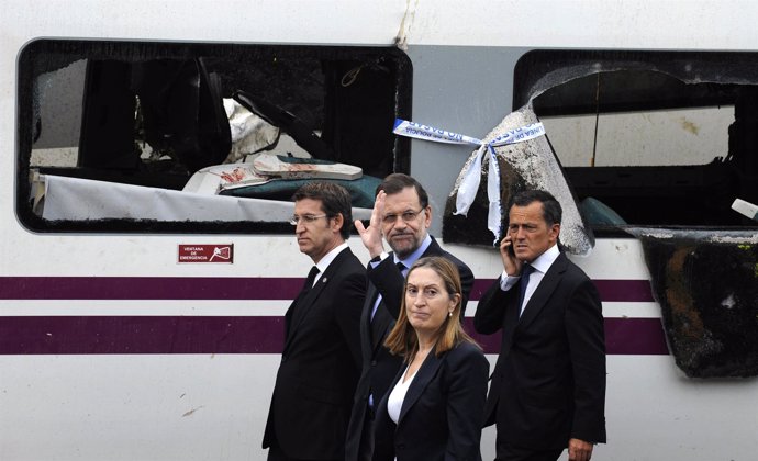Rajoy, en la zona del accidente de tren de Santiago