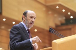 Rajoy y Rubalcaba en el Senado en el Pleno sobre Bárcenas