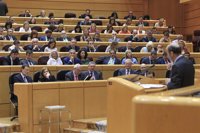 Rubalcaba acusa a Rajoy de "delitos contra la democracia" y exige su dimisión