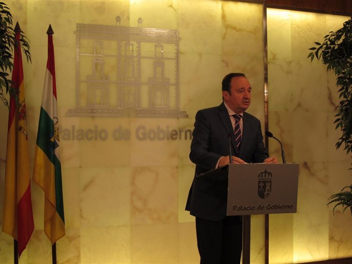 El presidente del Gobierno Sanz en comparecencia de prensa