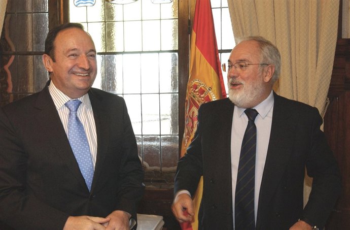 Sanz con Arias Cañete