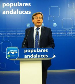 Rafael Carmona, hoy ante los medios